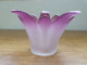 Delcampe - Belle Tulipe De Lampe En Pâte De Verre Mauve, Violette? En Forme De Fleur - Luminaires & Lustres