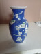 Vase Ancien Petit, En Porcelaine Hauteur 16 Cm - Vasi