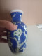 Delcampe - Vase Ancien Petit, En Porcelaine Hauteur 16 Cm - Jarrones