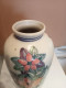 Delcampe - Vase Ancien En Porcelaine Hauteur 32 Cm Diamètre 13 Cm - Jarrones