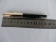 Delcampe - Vintage Wing Sung Fountain Pen Black Body Gold Cap Made In China #2026 - Schreibgerät