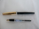 Delcampe - Vintage Fountain Pen Black Body Gold Cap Unbranded #2033 - Pens