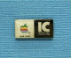 1 PIN'S //  ** APPLE®/ CENTER IC INTERNATIONAL COMPUTER ** - Informatique