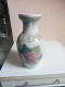 Vase Ancien En Porcelaine Hauteur 21 Cm Diamètre 11 Cm - Jarrones