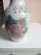 Vase Ancien En Porcelaine Hauteur 21 Cm Diamètre 11 Cm - Vases