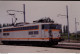 Photo Diapo Diapositive Slide Train Locomotive Electrique SNCF BB 8543 à VILLENEUVE ST GEORGES Le 30/04/1993 VOIR ZOOM - Diapositives