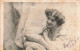 NOCES - Jeune Mariée Agenouillée - Robe Blanche - Bijoux - Carte Postale Ancienne - Nozze