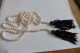 Collier écharpe Style Art Deco Perles D'eau Douce Blanc Nacré Têtes De Panthère Pompons Noirs - Necklaces/Chains