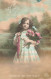 FÊTES ET VOEUX - Poisson D'avril - Un Petite Fille Tenant Un Bouquet De Roses - Colorisé - Carte Postale Ancienne - Erster April