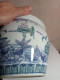 Delcampe - Vase Boule Ancien En Porcelaine Asiatique Diamètre 21 Cm - Vasi