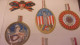 WWI LOT 10 INSIGNES PATRIOTIQUE  CARTON ET METAL 14 JUILLET 1915 1917 1916  JOURNEE DE PARIS - 1914-18