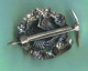 Alpinism, Mountaineering, Climbing - Ice Ax, Old Pin Badge, Abzeichen - Alpinismus, Bergsteigen