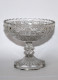 MAGNIFIQUE ANCIENNE COUPE / PRESENTOIR EN VERRE MOULÉ SUR PIED - H:10,5cm D:10cm / ART DE LA TABLE / DECORATIF (2501.4) - Autres & Non Classés