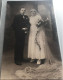 Cpa Photo  Mariage Couple Gant Voile  Traine Fleurs - - Noces