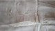 Delcampe - TAIES OREILLER ANCIENNES ANNEES 1900 MONOGRAMME L.R. FERMETURE BOUTONS - Bed Sheets