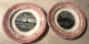 2 Assiettes Dessert MONUMENTS DE PARIS Esplanade Des Invalides Et Les Halles Centrales Faiencerie De Gien Médaille D'or - Borden