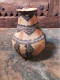 Delcampe - Ancienne Petite Gargoulette Biberon Berbère Décor Géomètrique Pigments Petite Kabylie Algérie / Ref K12 - Arte Africano