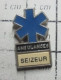 918c  Pin's Pins / Beau Et Rare / TRANSPORTS / AMBULANCES CROIX BLEUE SEIZEUR - TGV