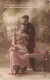 COUPLES -  Couple Se Câlinant - Pour Emblème - Fantaisie - Colorisé - Carte Postale Ancienne - Couples