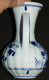 Delcampe - Ancien Petit Vase à Fleurs à Hanses Handpainted Delftsblauw - Delft (NLD)