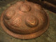 Delcampe - Ancien Bouclier Rondache Indo-Persan Dinanderie Cuivre Épais. Inde Indopersian Copper Shield - Art Oriental