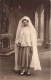 FANTAISIE - Femme - Une Jeune Femme Avec Un Voile Sur Les Cheveux - Catholique - Carte Postale Ancienne - Frauen