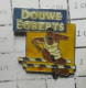 712E Pin's Pins / Beau Et Rare / SPORTS / ATHLETISME COURSE DE HAIES DOUWE EGBERTS - Gymnastics