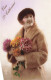 FÊTES ET VOEUX - Sainte-Catherine - Une Femme Tenant Des Fleurs - Colorisé - Carte Postale Ancienne - Saint-Catherine's Day