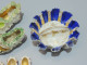 Delcampe - -LOT MINIATURES PORCELAINE LANGEAIS 1 PANIER & 4 Sabots + 5 Chaussures Vitrine  E - Otros & Sin Clasificación