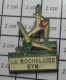 716 Pin's Pins / Rare Et De Belle Qualité !!! SPORTS / CLUB GYMNASTIQUE LA ROCHELAISE HOMME FEMME - Gymnastiek