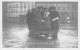 Asnières Sur Seine    92  Inondations  De  1910. Groupe Dans Une Charette .  Aspect Carte Photo             (voir Scan) - Asnieres Sur Seine