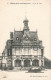 FRANCE - Saint-Just-en-Chaussée - Hôtel De Ville - Carte Postale Ancienne - Saint Just En Chaussee