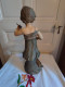 FLAMAND "Jeux D'enfant" Statue Terre Cuite Jeune Fille Au Chariot Et Bassinoire - Gips