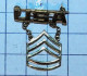 Médailles >   Grade Armée État Uni > (Major Couleur OR) > Attache Broche  >  Réf:Cl USA P 9/ 1 - USA