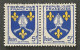 FRA1005Ux2h1 - Armoiries De Provinces (VII) - Saintonge - Pair Of 5 F Used Stamps - 1954 - France YT 1005 - 1941-66 Escudos Y Blasones