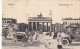 ALLEMAGNE . BERLIN.  " BRANDENBURGER TOR ".. ANIMATION. VOITURE. FIACRE.  ANNEE 1914 + TEXTE + TIMBRE - Porte De Brandebourg