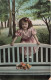 ENFANTS - Une Petite Fille S'agrippant Au Banc - Colorisé - Carte Postale Ancienne - Portraits