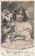 ENFANTS - Un Bonjour - Petite Fille Avec Un Bouquet - Carte Postale Ancienne - Portraits