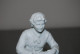 C154 Sculpture - Biscuit Pate Blanche - L'homme Au Pigeon - Personen