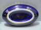 Delcampe - -JOLIE PETITE BOITE PORCELAINE LIMOGES BLEU DE FOUR MARQUIS MARQUISE FRISES OR   E - Limoges (FRA)