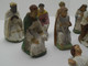 8 Tres Anciennes Figurines Personnages Pour Crèche En Platre - Crèches De Noël