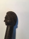 Petite Statuette Ancienne En Bois 20 Cm Par 6 Cm - Arte Africano