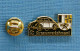 1 PIN'S //  ** COCCINELLE VOLKSWAGEN NEW BEETLE / OFFICE DE LA CIRCULATION ROUTIÈRE ** - Volkswagen