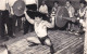 Photographie 1960 Haltérophile Vietnamien Vietnam Culturisme Haltérophilie En Asie Indochine Photo - Weightlifting