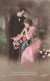 PHOTOGRAPHIE - Couple - Costume - Fleurs - Carte Postale Ancienne - Universal Exhibitions