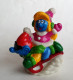 FIGURINE BOUCHON PRIME BIP 1997 SCHTROUMPF ET SCHTROUMPFETTE SUR UNE LUGE (1) - I Puffi