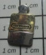 816A Pin's Pins / Beau Et Rare / PARFUMS / FLACON DE PARFUM CACHAREL BI-METAL - Parfum