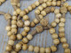 Delcampe - Ancien Chapelet Religieux Croix Perles En Os - Religious Art