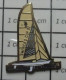 122 Pin's Pins / Beau Et Rare / THEME : SPORTS / AMERICA'S CUP 92 EN AVANT LA FRANCE - Voile