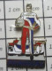 222 Pin's Pins / Beau Et Rare  / SPORTS / AUTOMOBILE ENDURANCE VOITURE ET PILOTE PRIMAGAZ - Automobile - F1